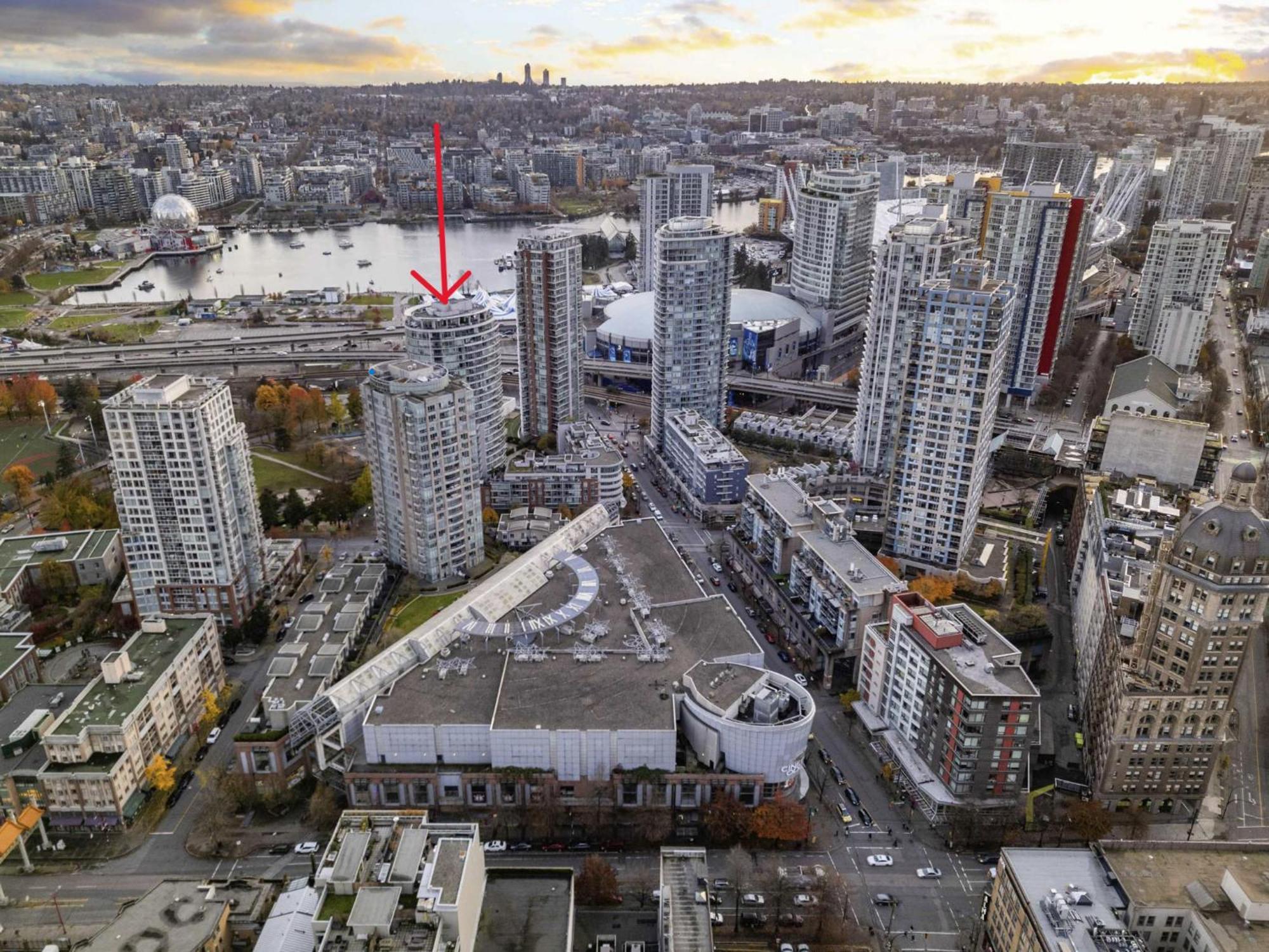 Lovely One-Bedroom Apartment With Pool, Hot Tub, And Gym In The Heart Of Downtown, Skytrain 3Min Away Vancouver Exterior photo